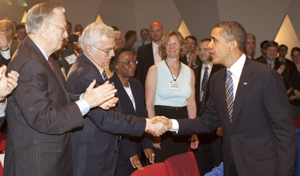 Bruce Alberts greets President Barack Obama. Bruce Alberts greets President Barack Obama.