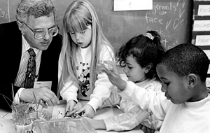 Bruce Alberts co-founded UCSF Science & Health Education Program in 1987. Bruce Alberts co-founded UCSF Science & Health Education Program in 1987.