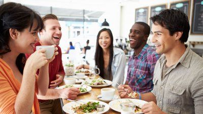 friends-eat-lunch.jpg