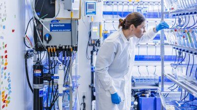 Aliesha Griffin in the laboratory