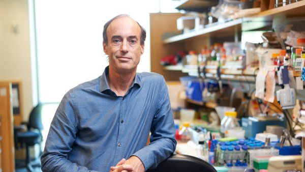Ron-Vale-lab-feature.jpg