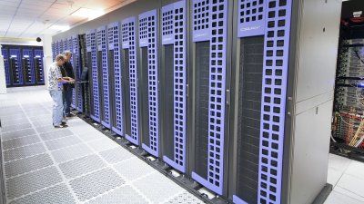 Lawrence_Livermore_computer.jpg