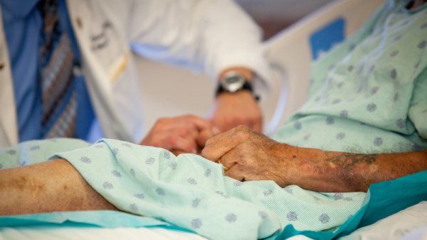elderly-patient-with-doctor.jpg